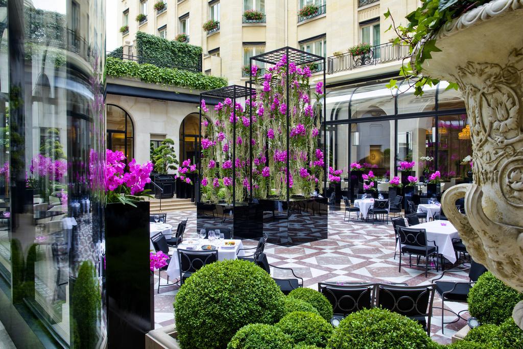 Four Seasons Hotel George V Párizs Kültér fotó